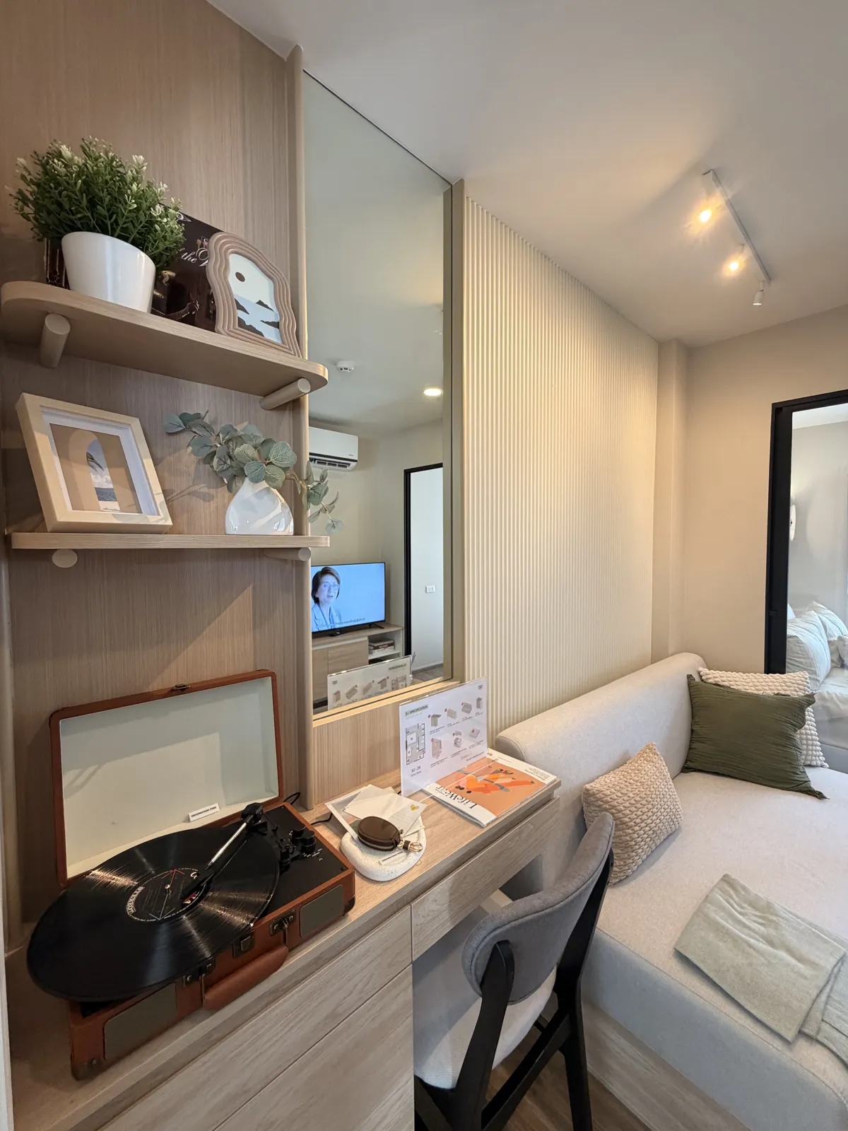 1 Bedroom show unit