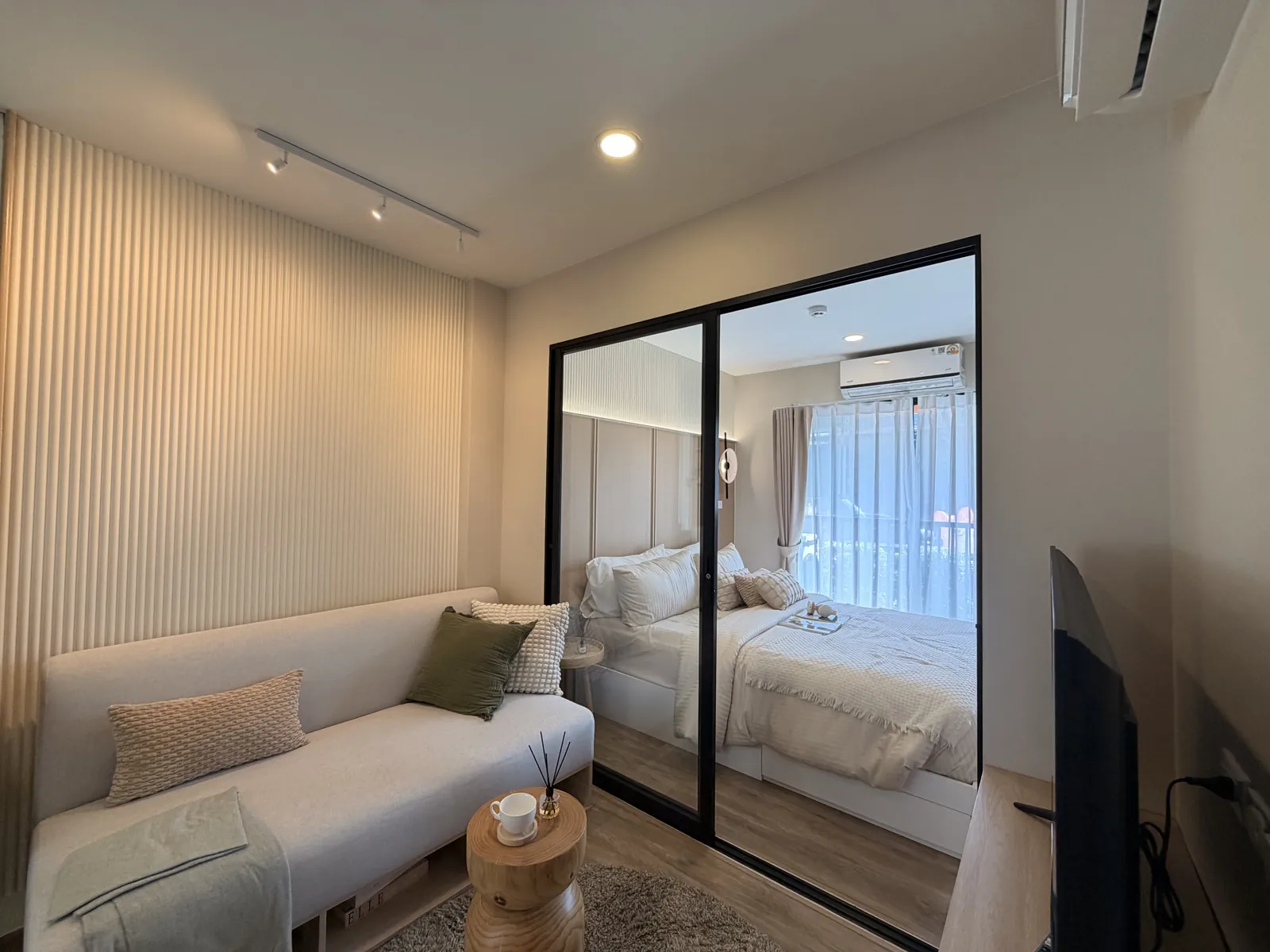 1 Bedroom show unit