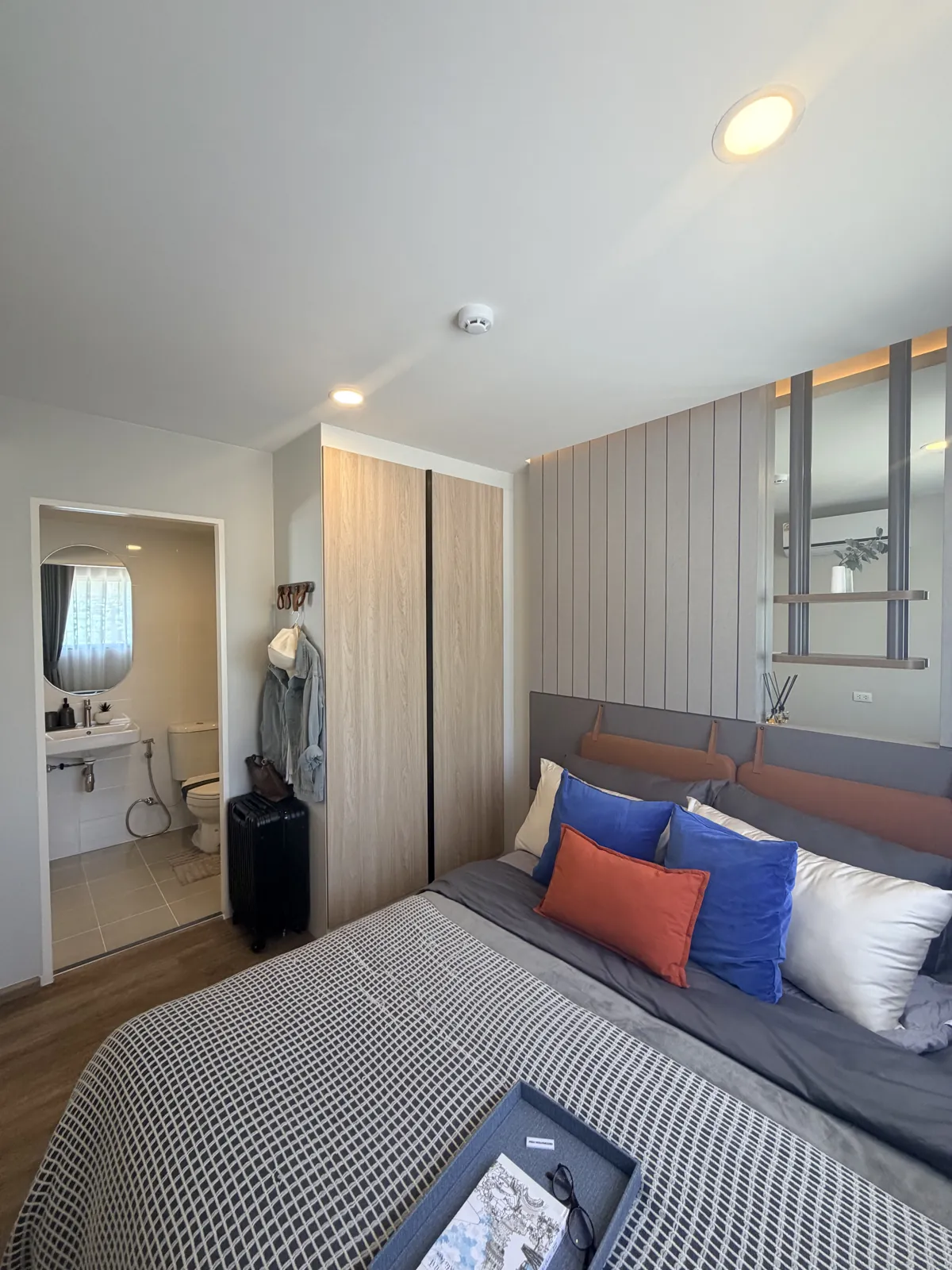 1 Bed Plus show unit