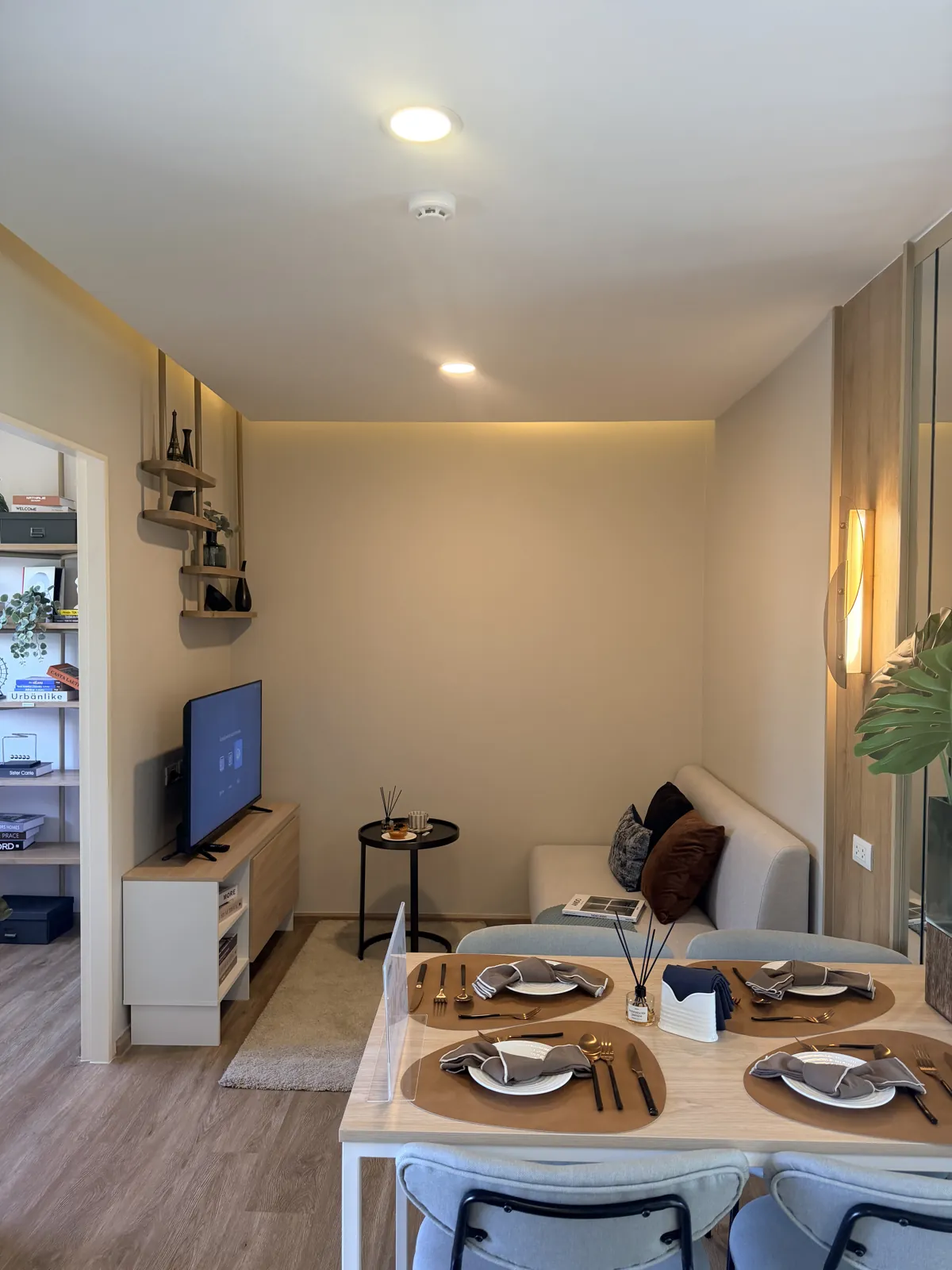 1 Bed Plus show unit