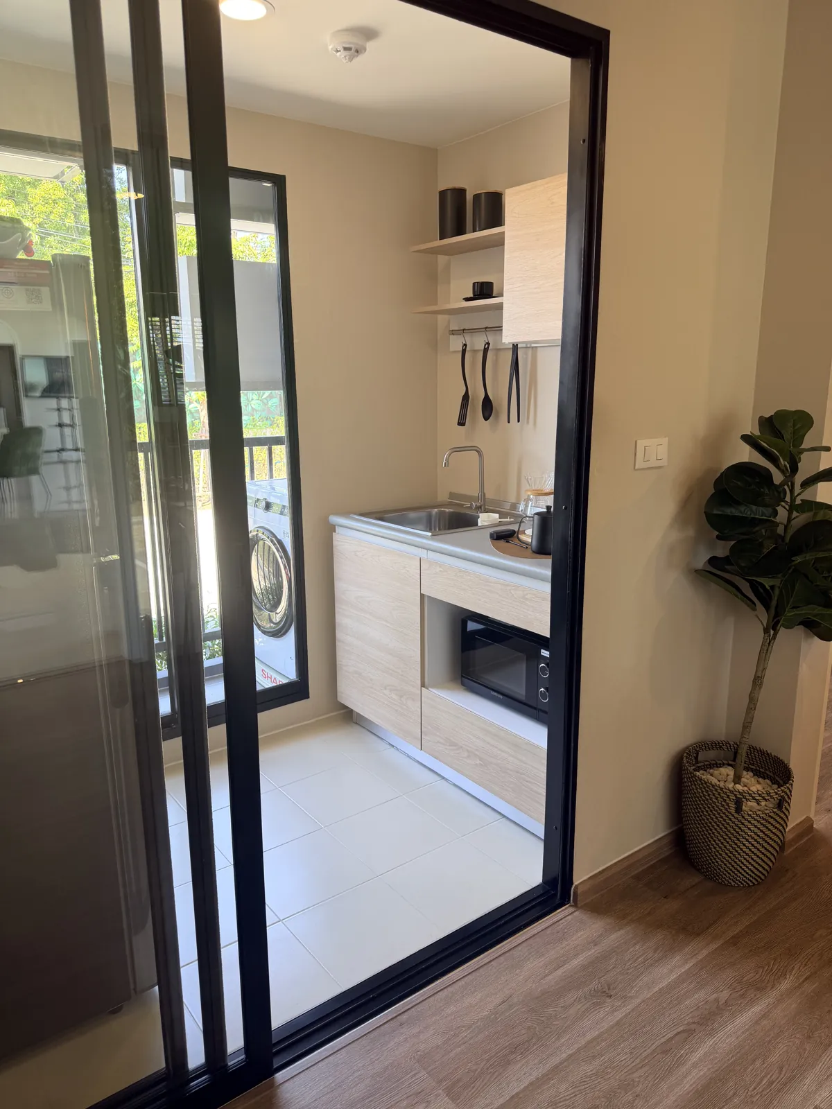 1 Bed Plus show unit
