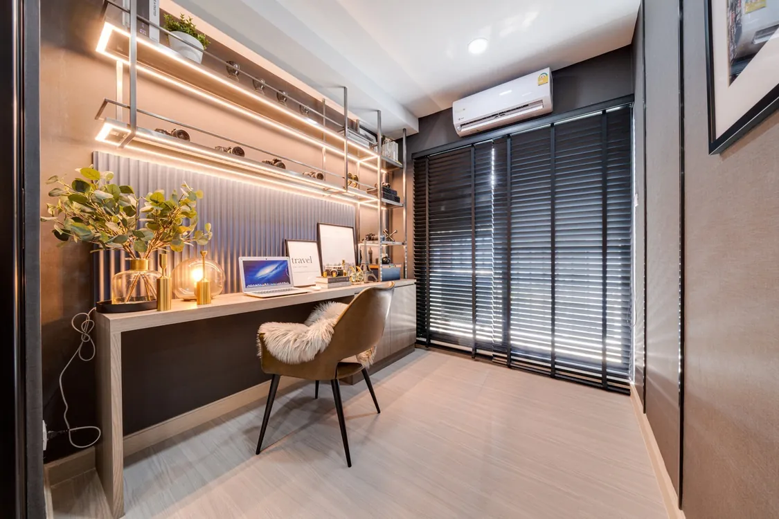 1+1 Room show unit