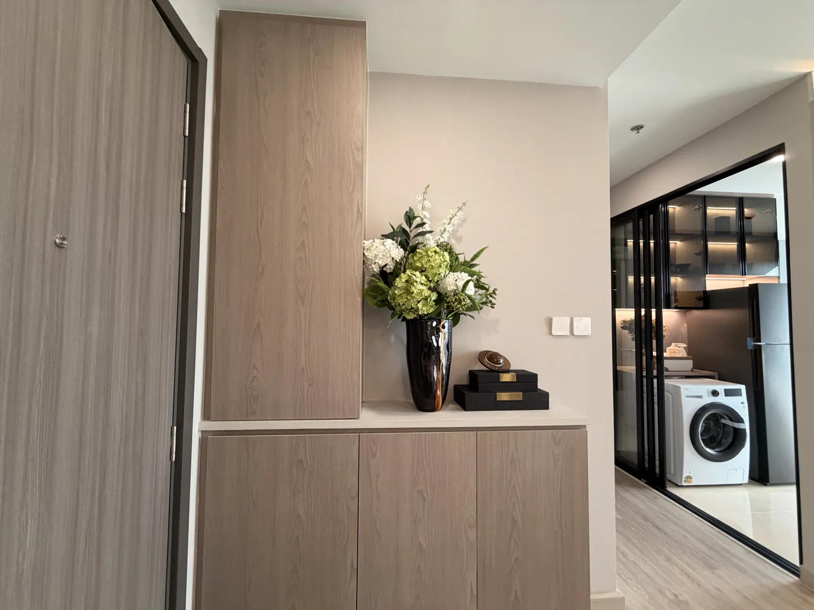 1 Bedroom show unit