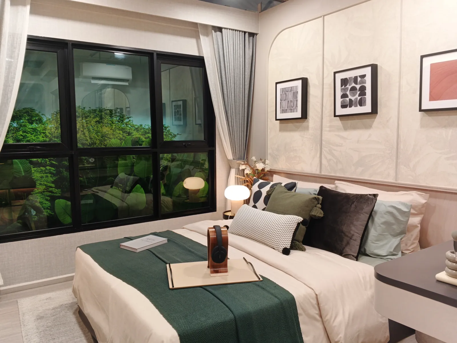 1 Bedroom show unit