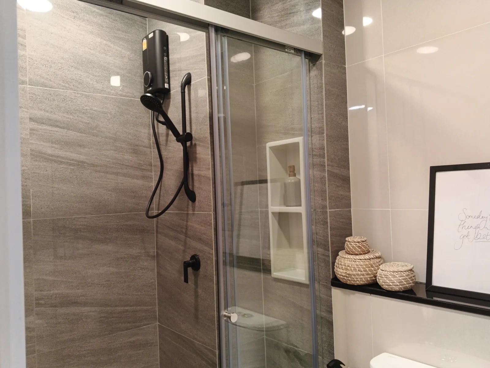 1 Bedroom show unit