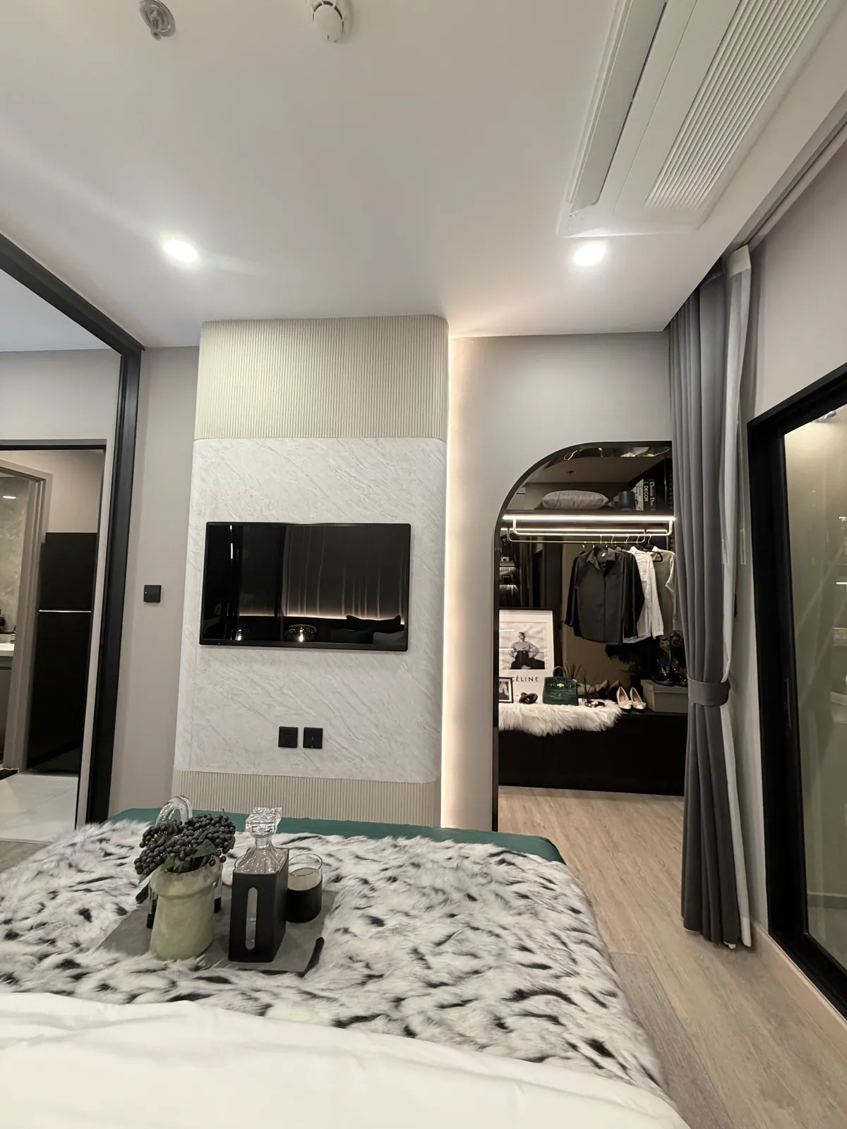 1 Bedroom show unit