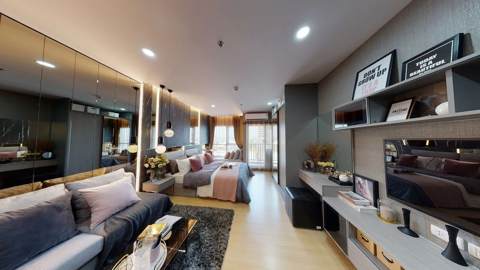 Studio show unit
